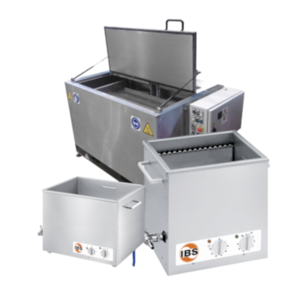 Ultrasonic cleaning devices