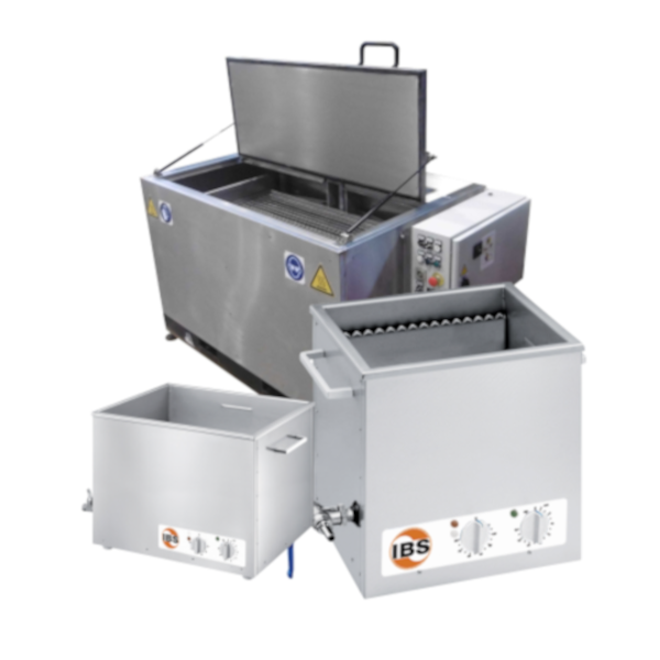 Ultrasonic cleaning device